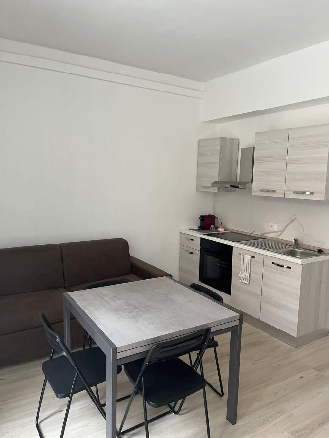 Villa Milano Apt. N. 5 Екстер'єр фото